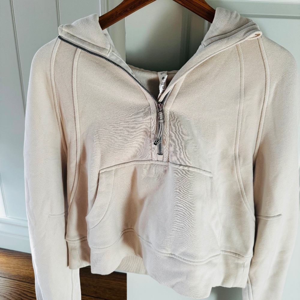 Lululemon Scuba half zip hoodie